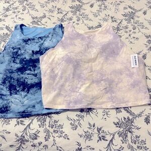 2 Old Navy Active Tie-Dye Tank in Purple and White
